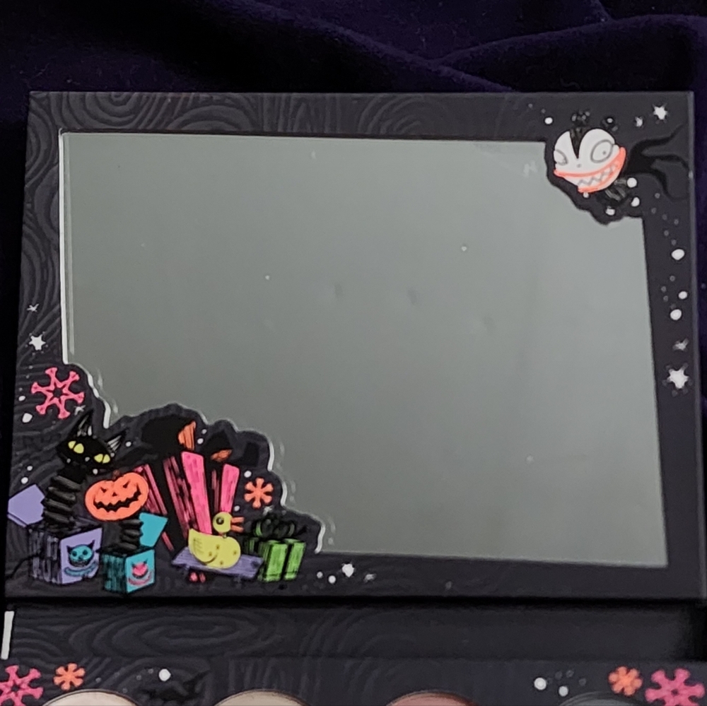 BNIB ColourPop x The Nightmare Before Christmas Eyeshadow Palette - Picture 6 of 8